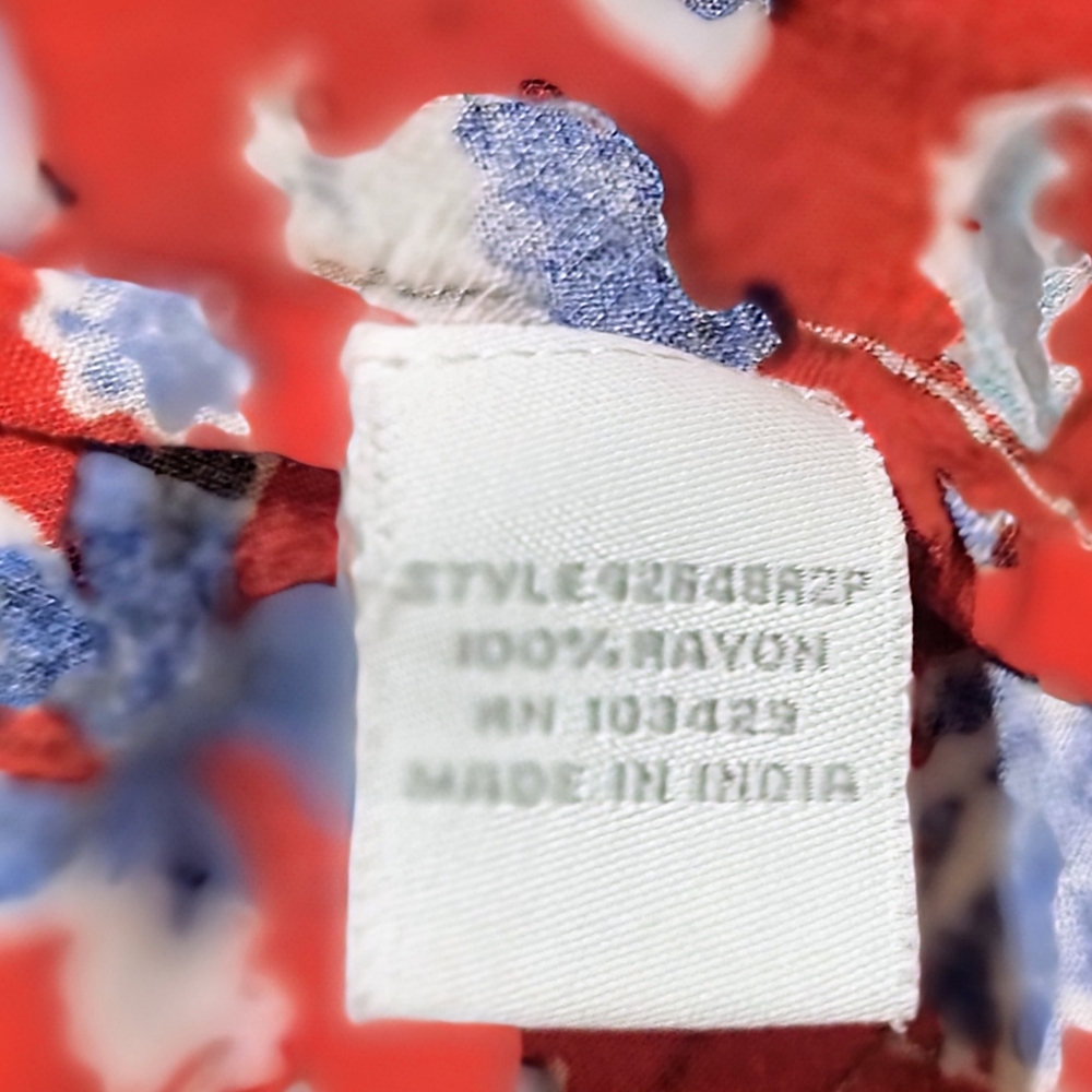 Red Floral Three Quarter Sleeve Rayon Blouse  sz 1X by Intro Love - Picture 5 of 5